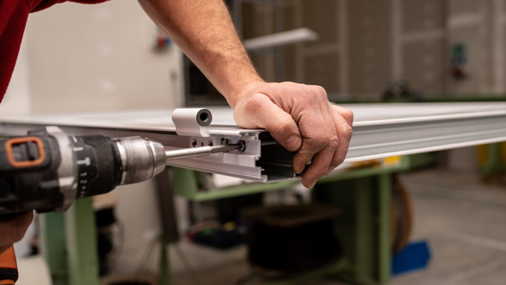 Shopfront Glass Repairs in Australia: Public Liability, Compliance & Emergency Response